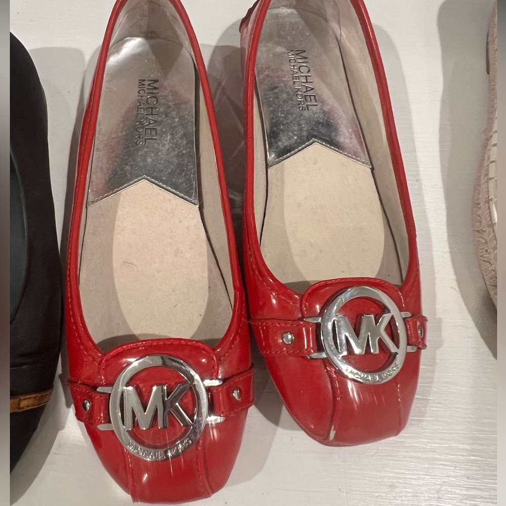 Worn twice but nicked little so discount